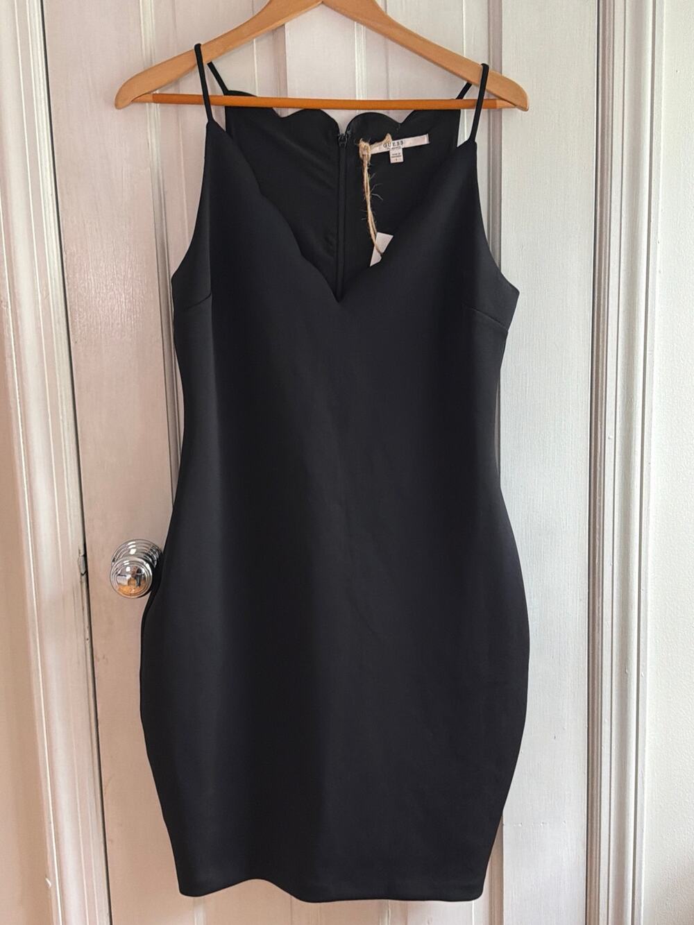 GUESS Los Angeles Black Scalloped Neck Sleeveless Bodycon Mini Dress Large